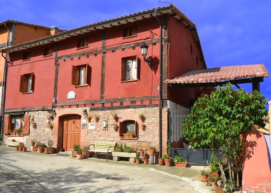 Hotel Rural La Aldea Encantada Quintanilla del Monte de Rioja Kültér fotó